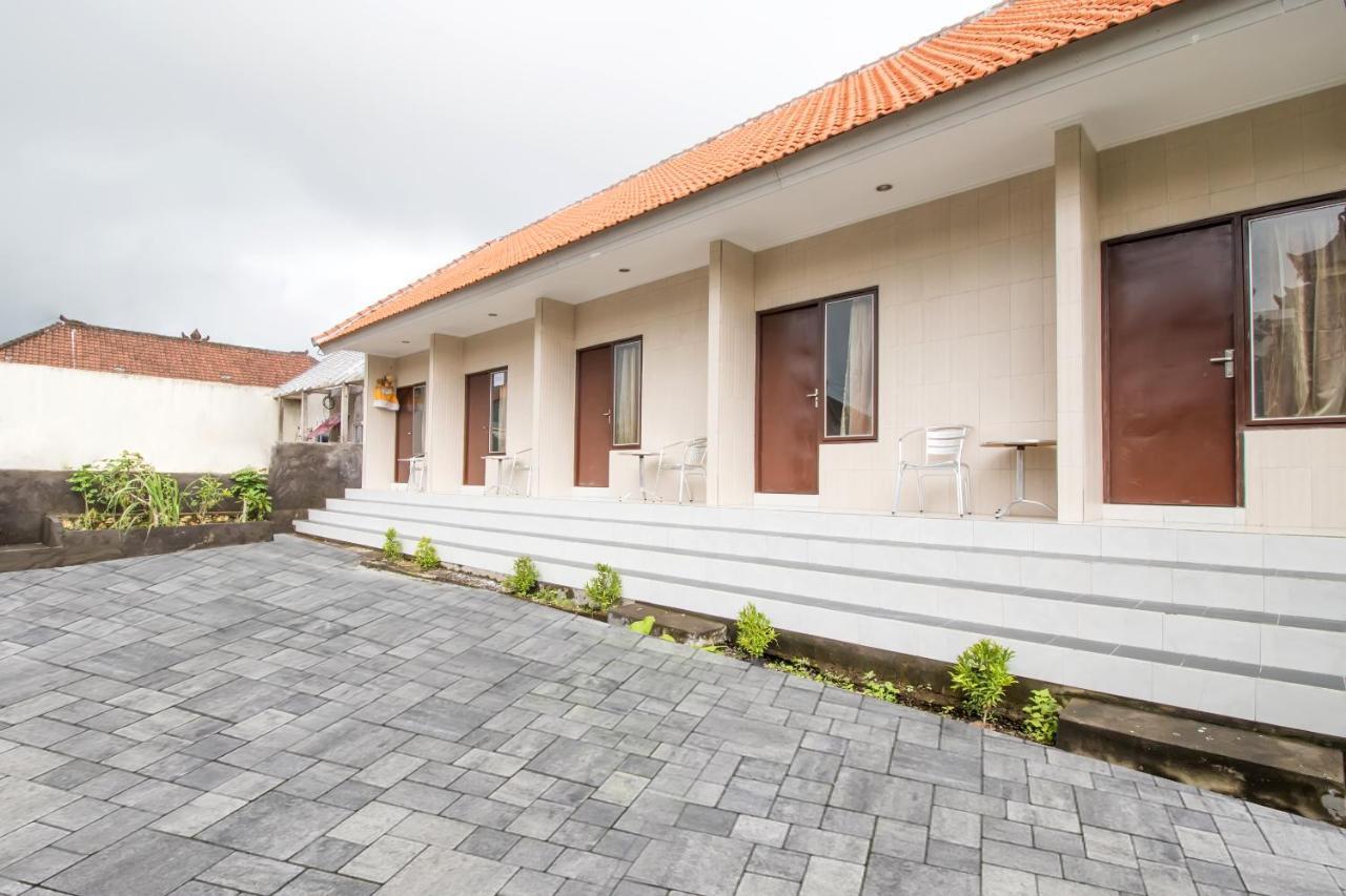 Oyo 2984 Berlian House Ungasan Hotel Jimbaran Buitenkant foto